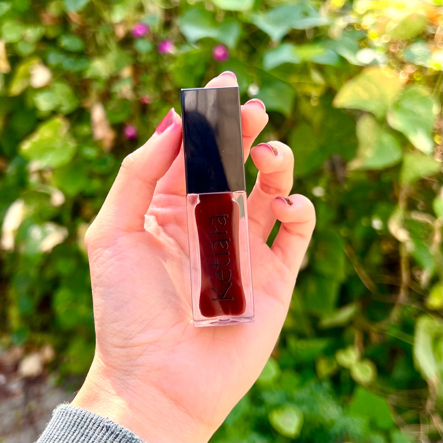 Sheer Wine Red Moisturizing Lip Oil | Infused with Hyaluronic Acid & Vitamin E